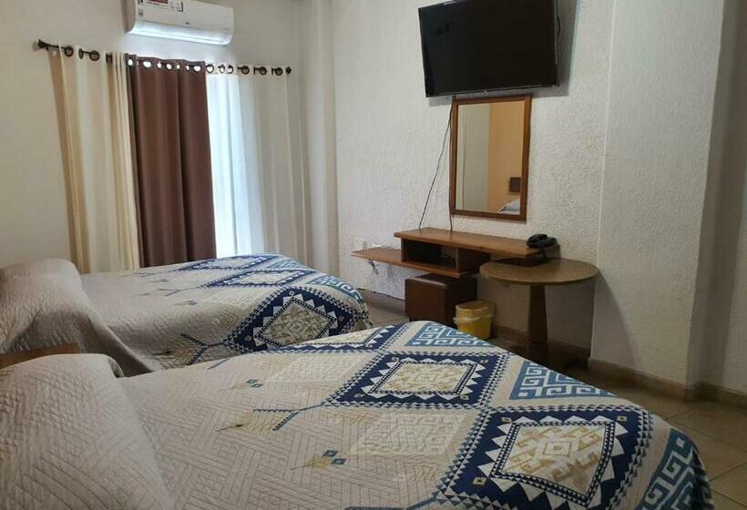 اتاق استاندارد چهار تخته, Plaza
