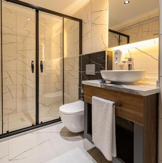 اتاق لوکس, Türkler Suite