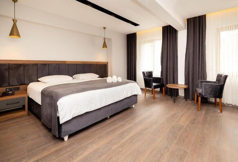 اتاق لوکس, Türkler Suite