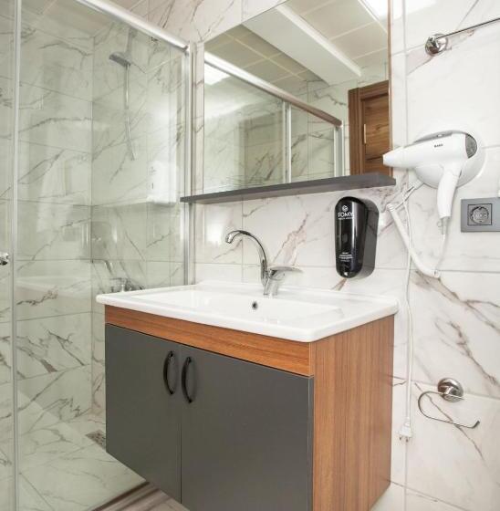 استودیوی استاندارد, Türkler Suite