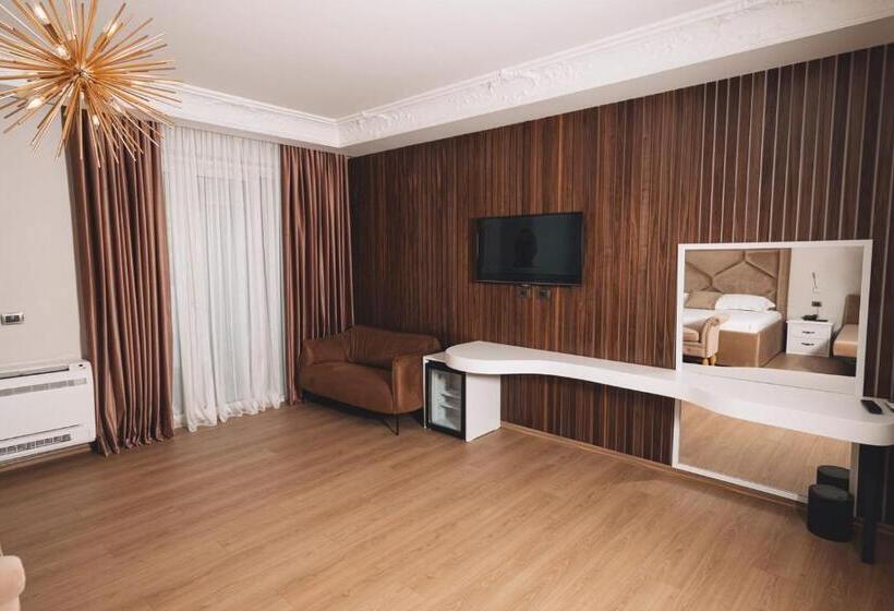 اتاق استاندارد چهار تخته, Grand Mirage