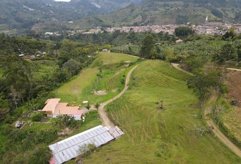 اتاق خانوادگی با چشم‌انداز کوه, Hospedaje Campestre El Rancho De Jero