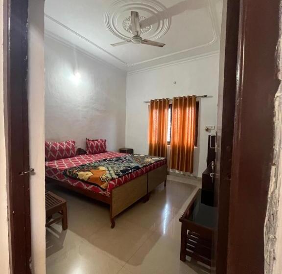 اتاق لوکس یک تخته, Sunrise Bed & Breakfast