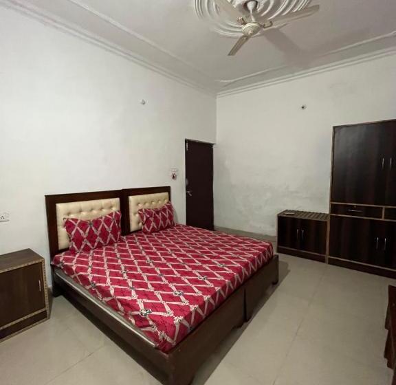 اتاق اکونومی, Sunrise Bed & Breakfast