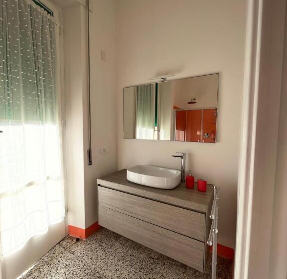 اتاق استاندارد با بالکن, Bed And Coffee Rooms Portoferraio
