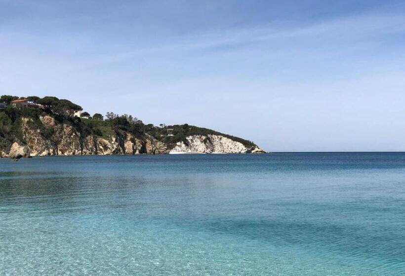 اتاق استاندارد با چشم‌انداز باغ, Bed And Coffee Rooms Portoferraio