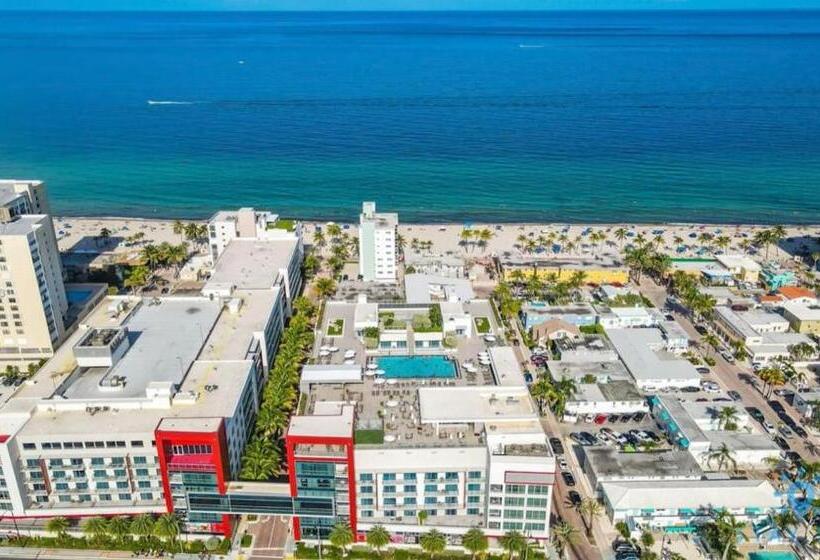 منزل غرفة نوم واحدة, Rooftop Pool   Hot Tub   Hollywood Beach Broad   Walk
