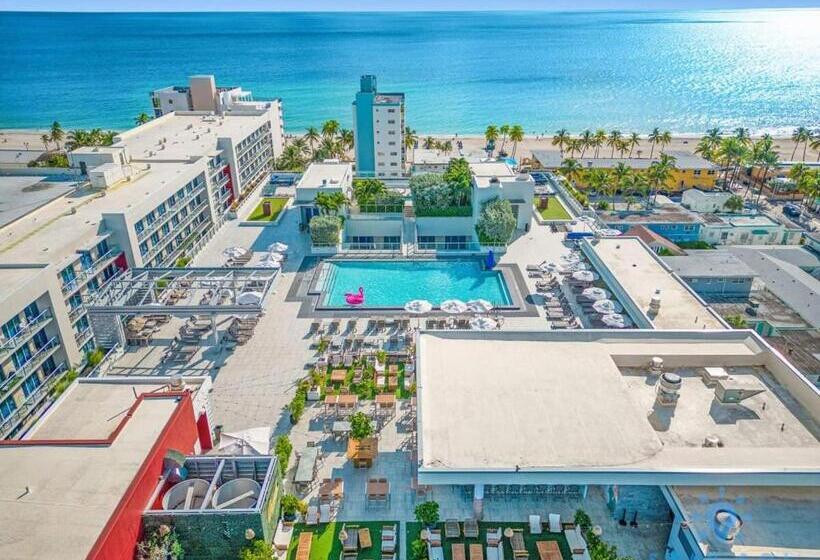 منزل غرفة نوم واحدة, Rooftop Pool   Hot Tub   Hollywood Beach Broad   Walk