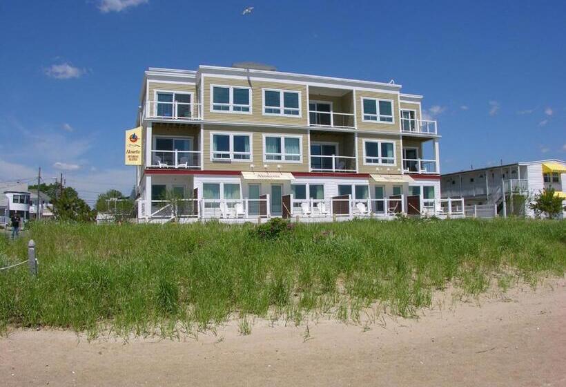 سوییت لوکس, Alouette Beach Resort