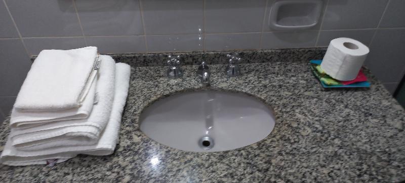 اتاق لوکس, Canzi Cataratas