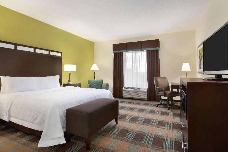 带大床的标准间, Hampton Inn & Suites York South