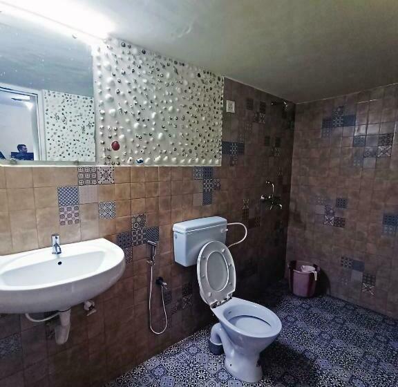 Трежместный Номер Economy, Staymaker 7th Heaven Holiday Resort