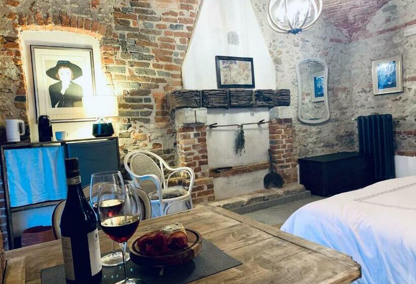 سوییت, Cascina Viaris
