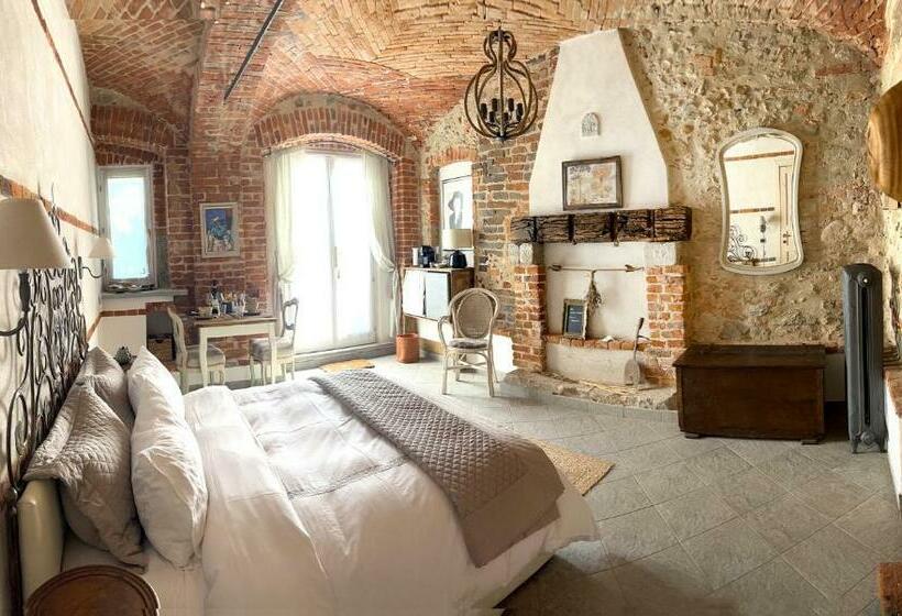 سوییت, Cascina Viaris