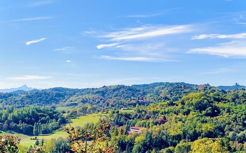 سوییت, Cascina Viaris