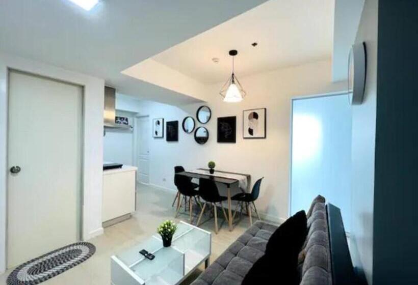 آپارتمان 2 خوابه, Sleek, Relaxing And Fabulous Home @ Azure