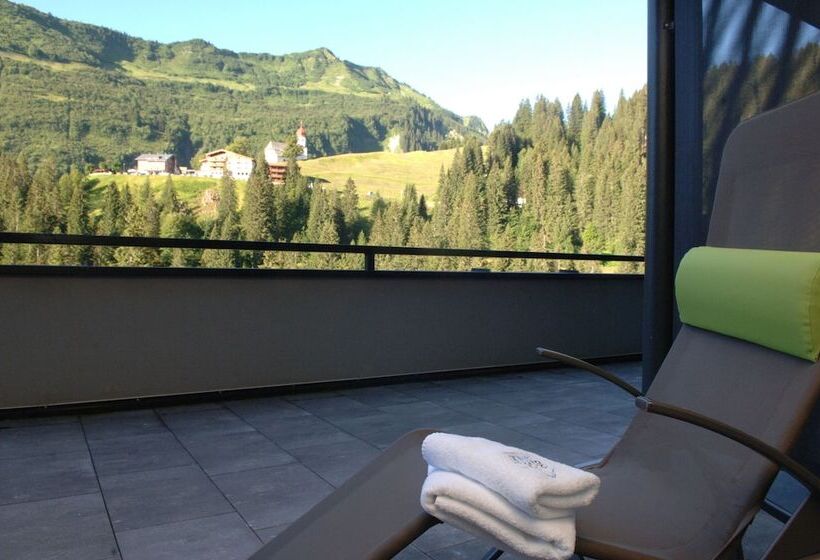 Апартаменты Superior 2 Спальни, Aparthotel Alpinresort Damüls