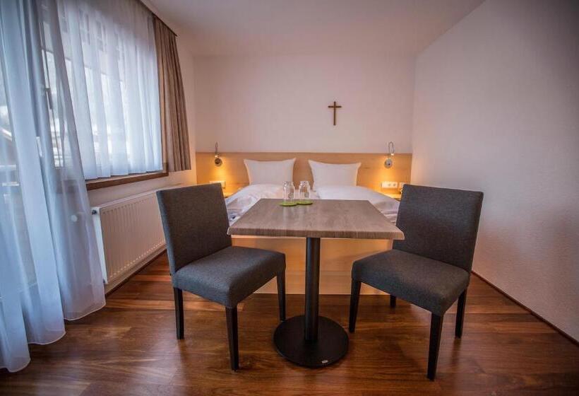 Семейный Номер, Gästehaus Pension Barbara