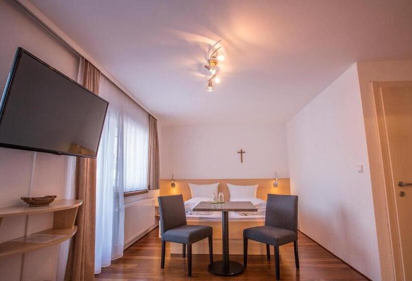 Семейный Номер, Gästehaus Pension Barbara