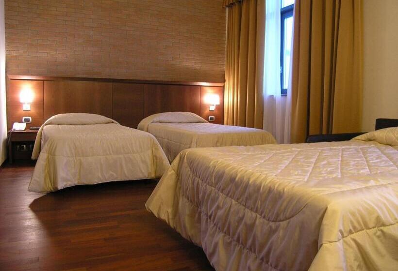 اتاق استاندارد سه نفره, Dado Hotel International