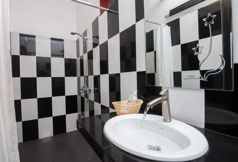 اتاق خانوادگی, Bou Savy Guesthouse