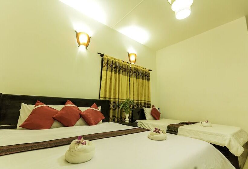 اتاق خانوادگی, Bou Savy Guesthouse