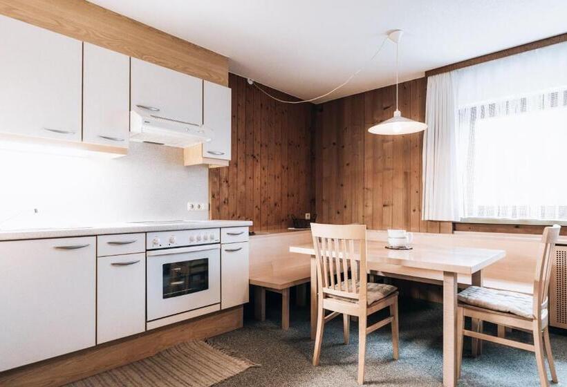 Апартаменты 1 Спальня Нижний Этаж, Gästehaus Lässer