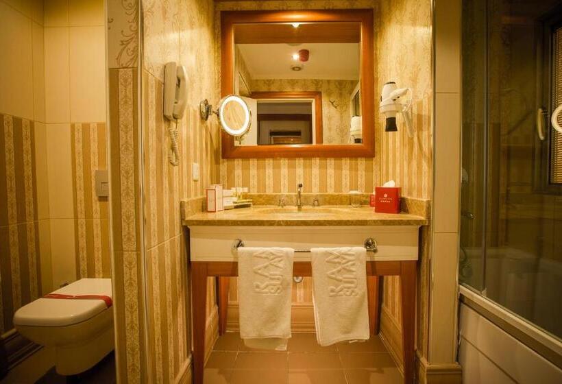 Полулюкс, Ramada By Wyndham   Sulaymaniyah Salim Street