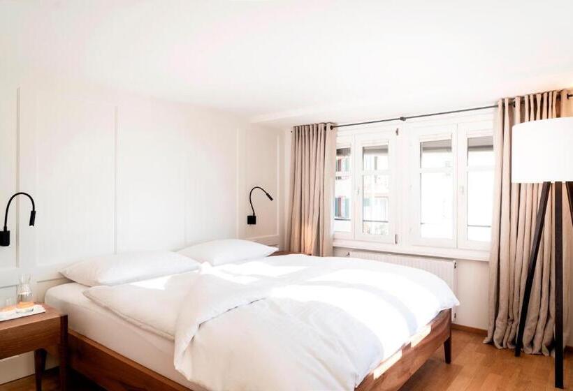 Номер Deluxe, Zum Verwalter Dornbirn
