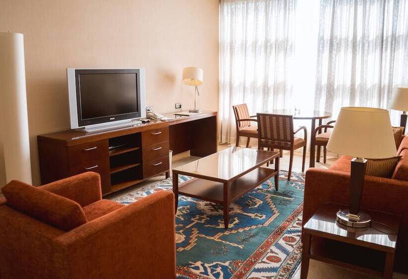 آپارتمان 3 خوابه, Atyrau Executive Apartments