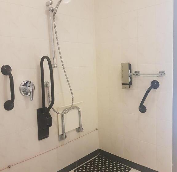 장애인을 위한 수피리어 룸, Van Der Valk Hotel Groningen Westerbroek