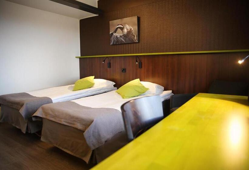 اتاق استاندارد با بالکن, Finlandia Hotel Airport Oulu