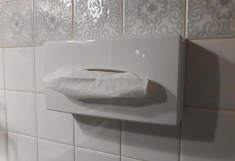 Номер Стандарт, Hôtel Ambroise