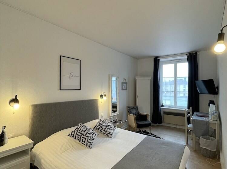 Номер Комфорт, The Originals Boutique, Hôtel De La Balance, Montbéliard