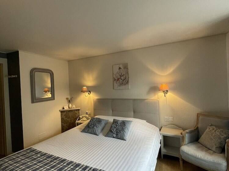 Номер Комфорт, The Originals Boutique, Hôtel De La Balance, Montbéliard