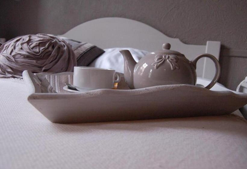 Индивидуальный Номер Классика, The Originals Boutique, Hôtel De La Balance, Montbéliard