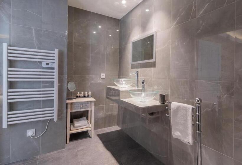 Номер Deluxe, The Originals Boutique, Hôtel De La Balance, Montbéliard