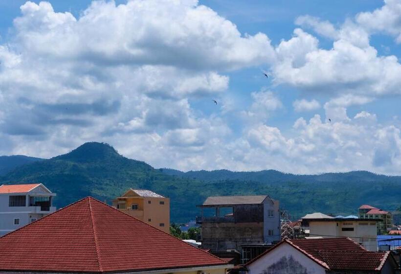اتاق استاندارد سه نفره, Kampot Coco Guest House