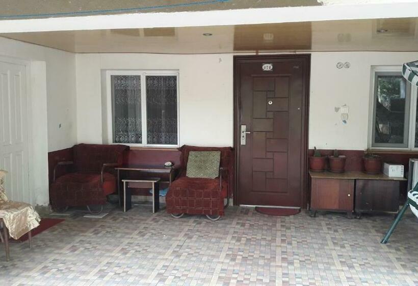 اتاق استاندارد با بالکن, Ni  Ke