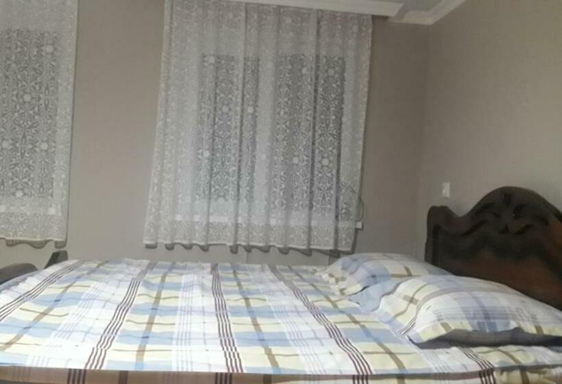 اتاق استاندارد با بالکن, Ni  Ke