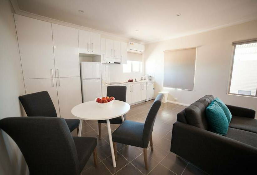 Апартаменты 2 Спальни, Exmouth Escape Resort