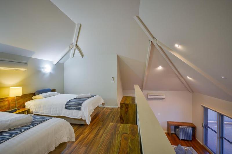 Вилла Deluxe 3 Спальни, Exmouth Escape Resort