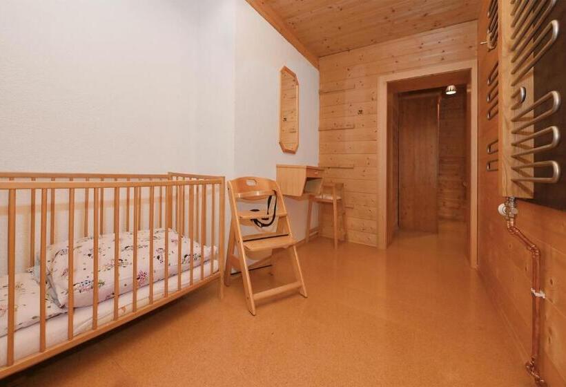 آپارتمان 3 خوابه, Haus Albrecht