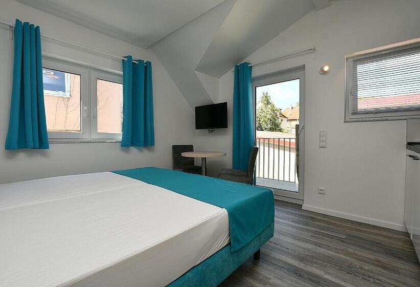 Estúdio Estandar com Sacada, City Hotel Zuffenhausen