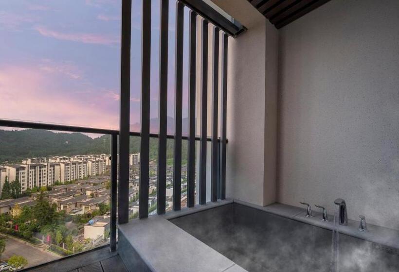 اتاق استاندارد با تخت بزرگ, Holiday Inn Express Tengchong Hot Spring, An Ihg
