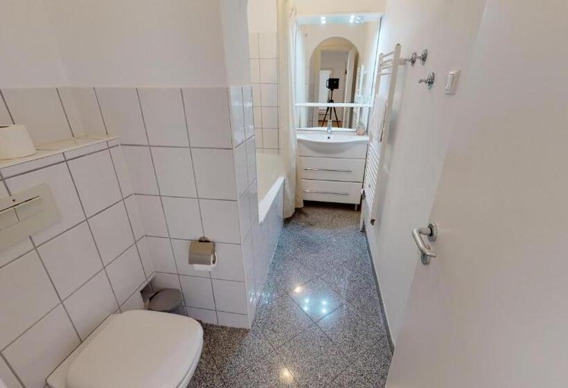 آپارتمان 2 خوابه, Apartments Les Jardins