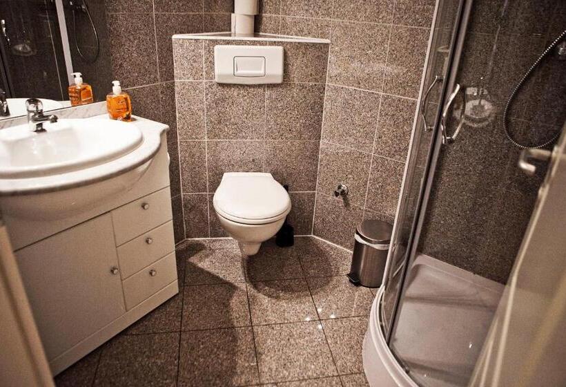استودیوی استاندارد, Apartments Les Jardins