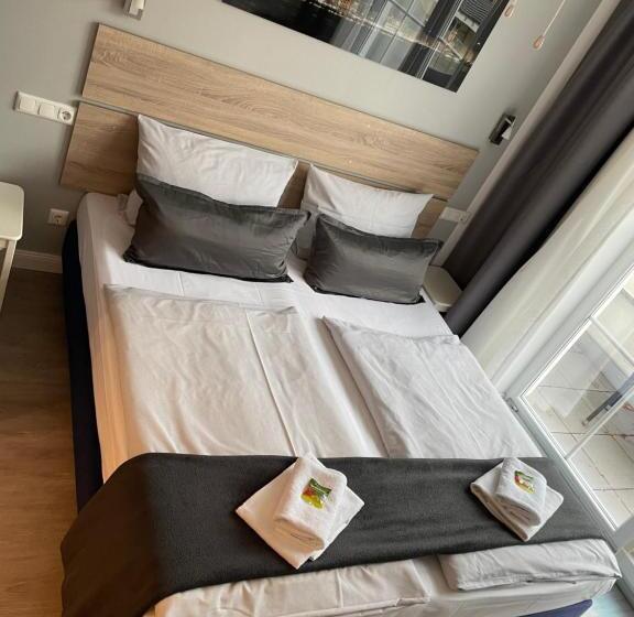اتاق راحتی, Apartments Les Jardins