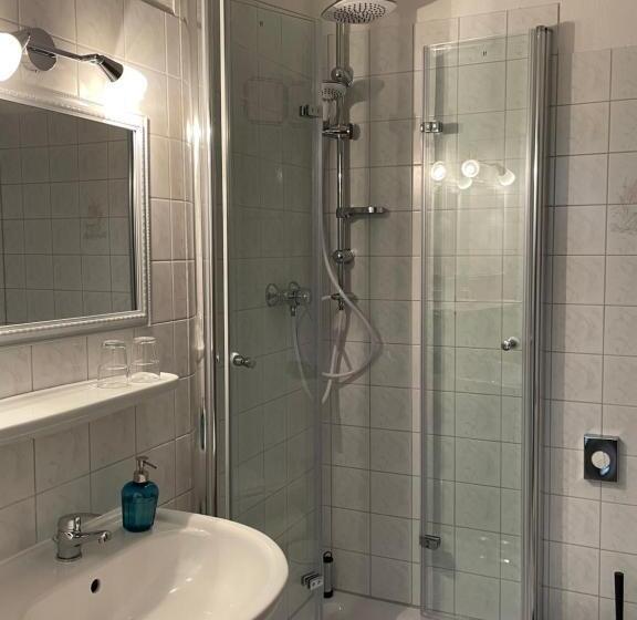 Номер Стандарт с Балконом, Pension Villa Frohsinn Sellin Auf Rügen