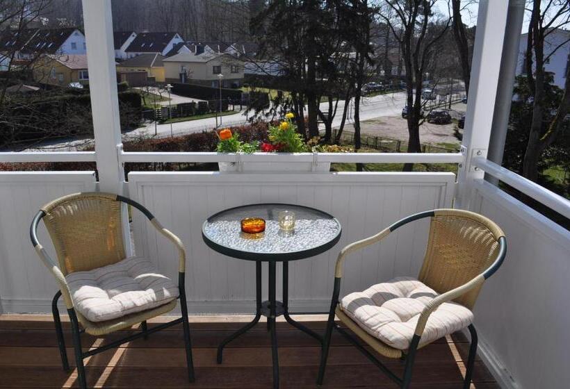 标准间带阳台, Pension Villa Frohsinn Sellin Auf Rügen